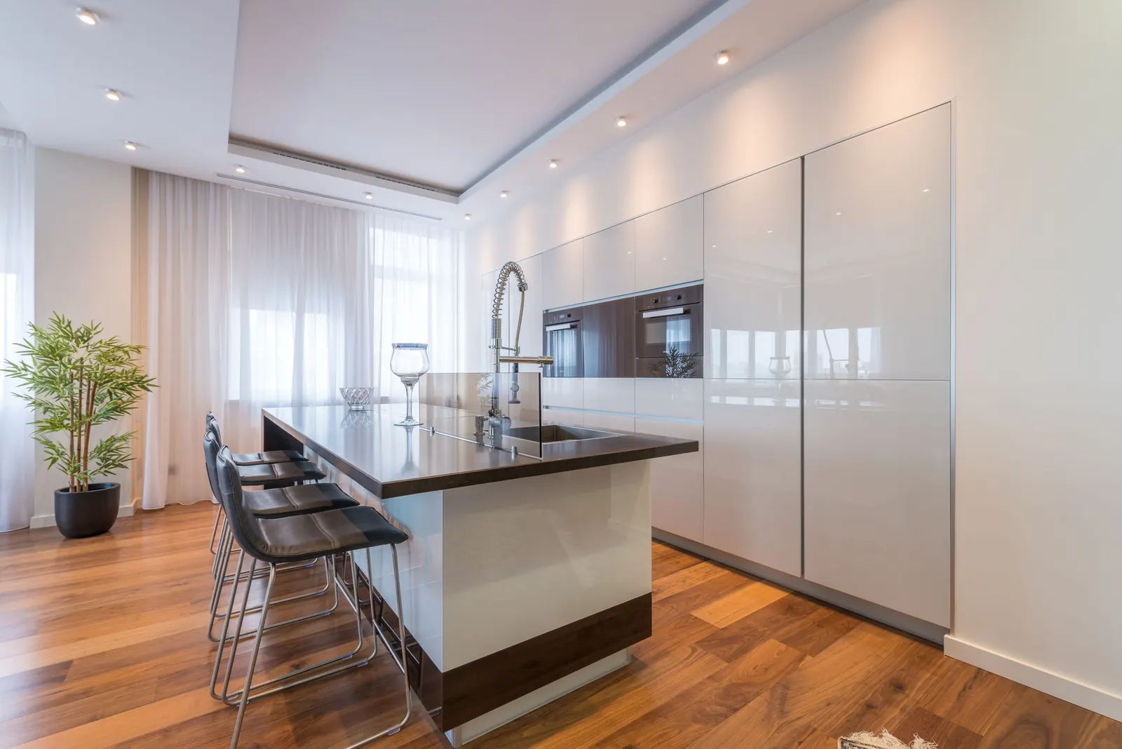 Laminate flooring in an open kitchen in Riverside, CA
