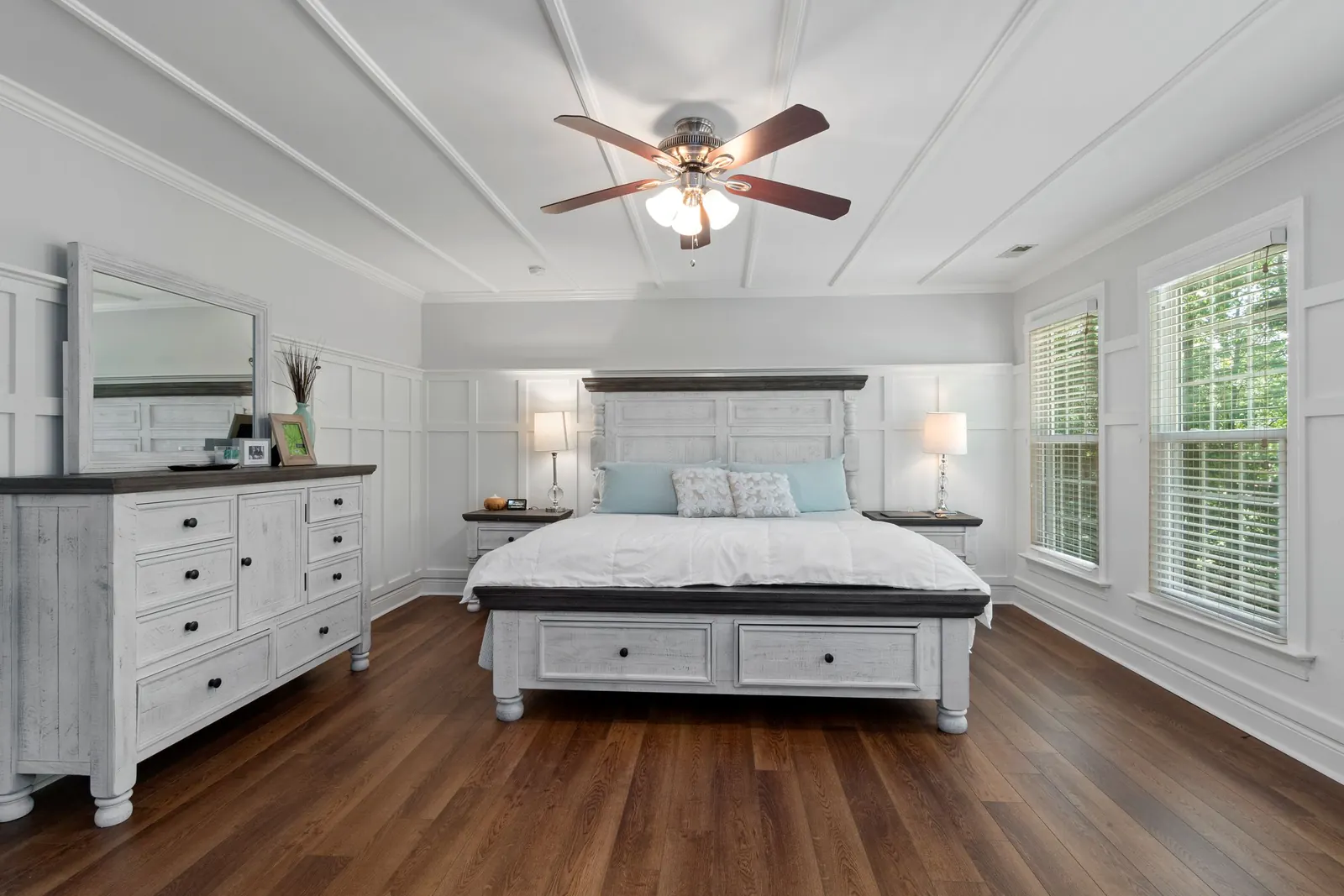 Luxury vinyl plank in a bedroom in Riverside, CA